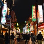中華街大通りの夜景