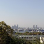 Port of Yokohama viewed from Minatonomieruoka park